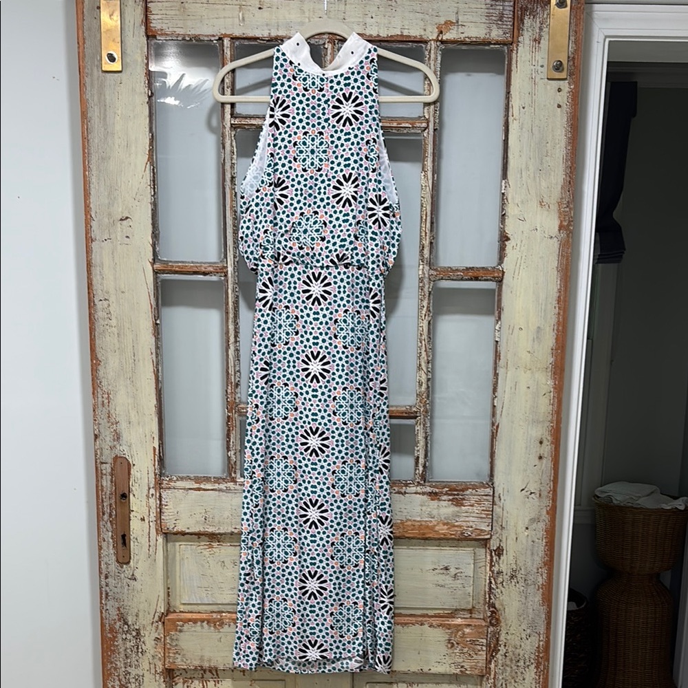 Floral Sleeveless Dress - White and Black
